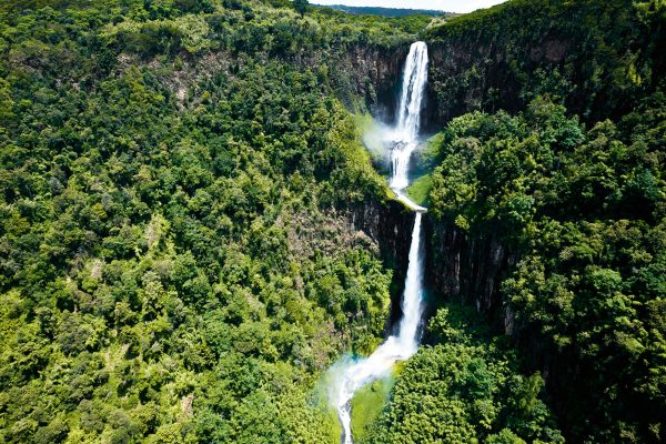 karuru-falls-aberdares-kenya-central-attraction