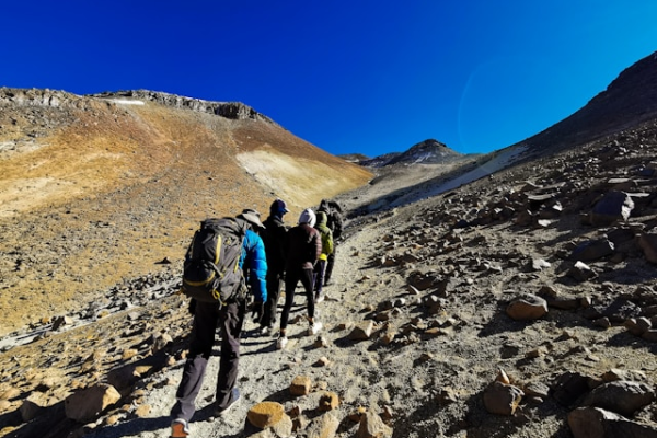 mount-climbing-trekking-kenya-adventure-tours.webp